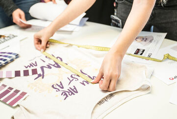 Designed by EMP / Nuestras creaciones caseras. Por fans para fans. / ¡Descubre más ahora!