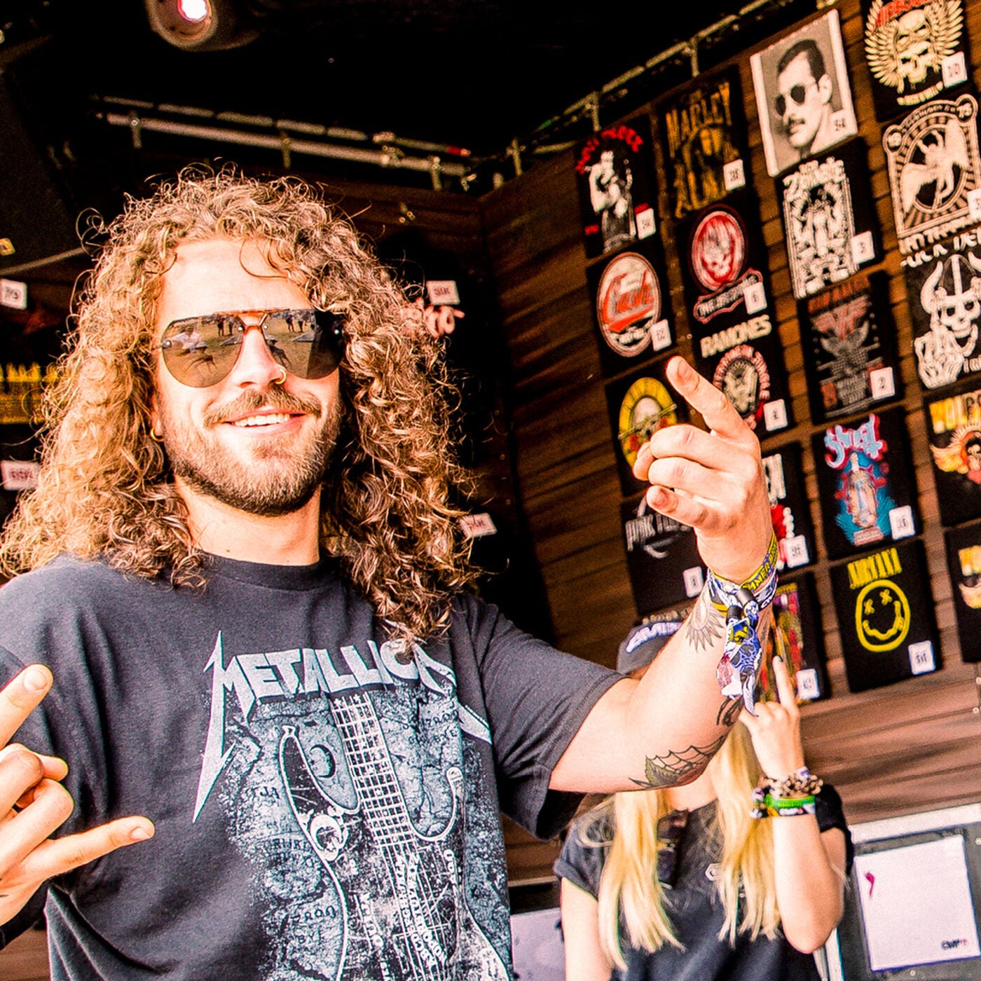 Camisetas por 16,99€* / ¡Preparáte para el festival! / ¡Ahorra ahora!