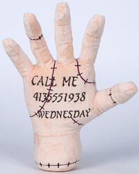 Thing - Call me, Wednesday, Peluche
