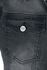 Chaqueta gris oscuro con bolsillos al pecho y fila de botones