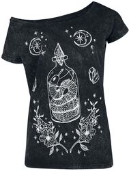 Witch Familar, Outer Vision, Camiseta